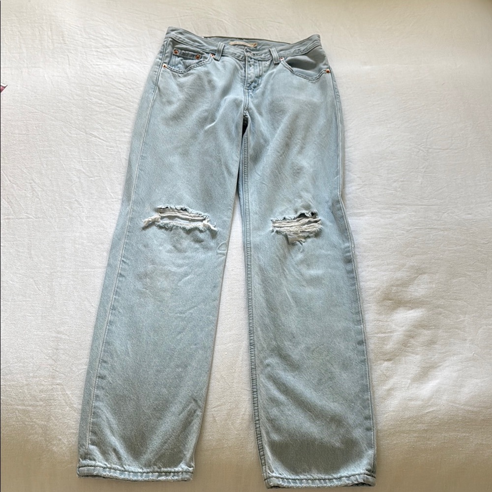 Low pro straight distressed jeans